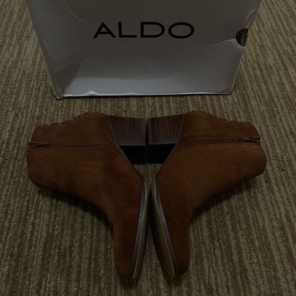 Aldo Womens 6 Chelsea Boot Heel Brown Chestnut Tan Zipper - Picture 1 of 6